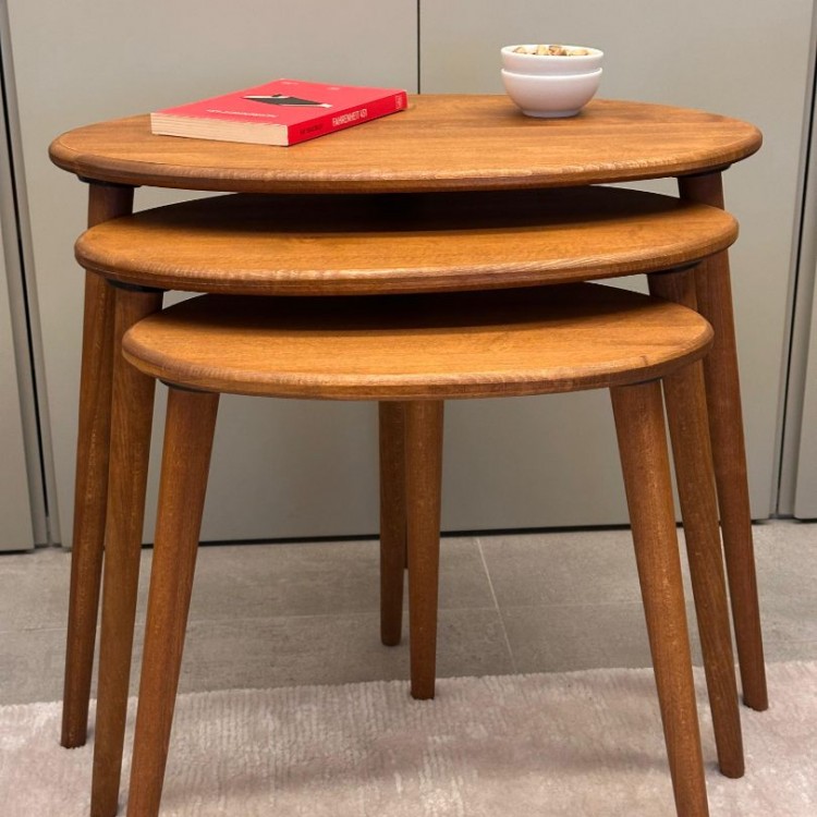 Ceviz Masif Doğal Ahşap Zigon Sehpa 3'lü Set, Modern Masif Yan Sehpa Oval Ceviz Masif Doğal Ahşap Zigon Sehpa 3'lü Set, Modern Masif Yan Sehpa Oval